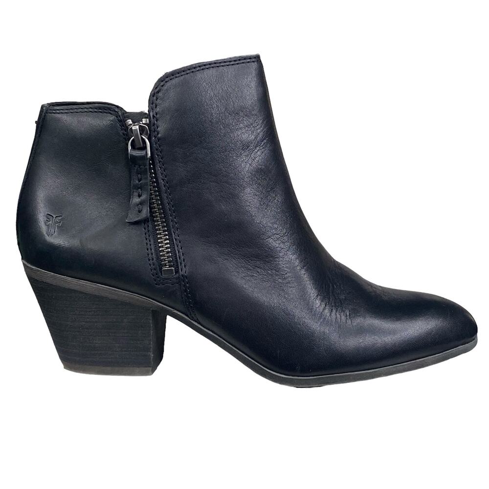 FRYE Women’s Judith Black Leather Side Zip Ankle Boot Size US 8.5